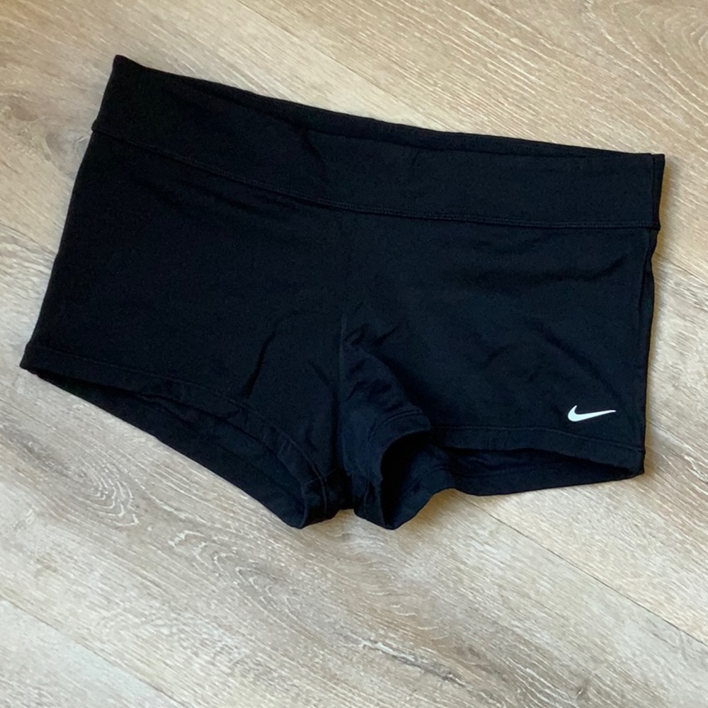 Nike Junior shorts Large